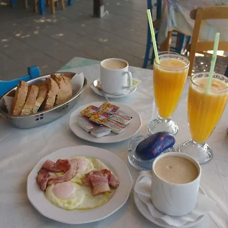 Paralia Guest house 2*